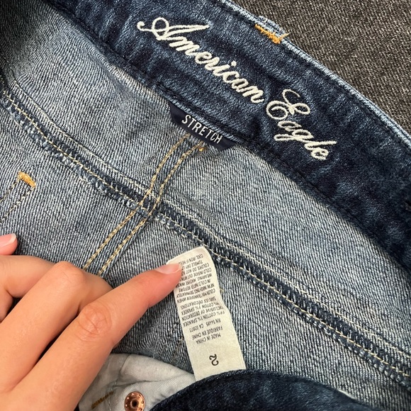 EUC American Eagle Low Rise Stretch Jean Denim Shorts - Picture 4 of 4